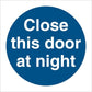 Sign IMO Close this door at night 106123 - Sikkerhedsgiganten